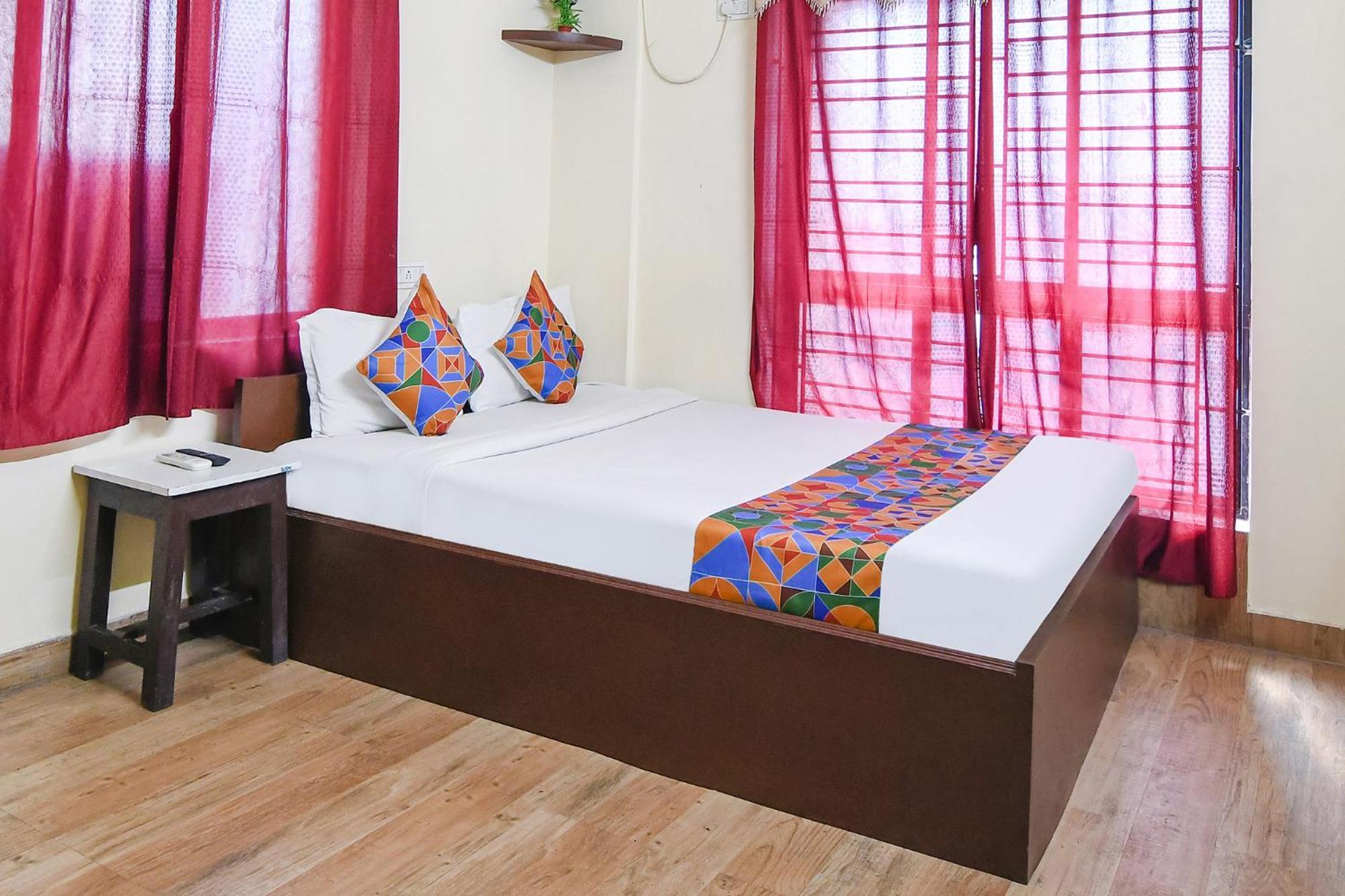 כלכותה Fabhotel Sunflower Inn מראה חיצוני תמונה